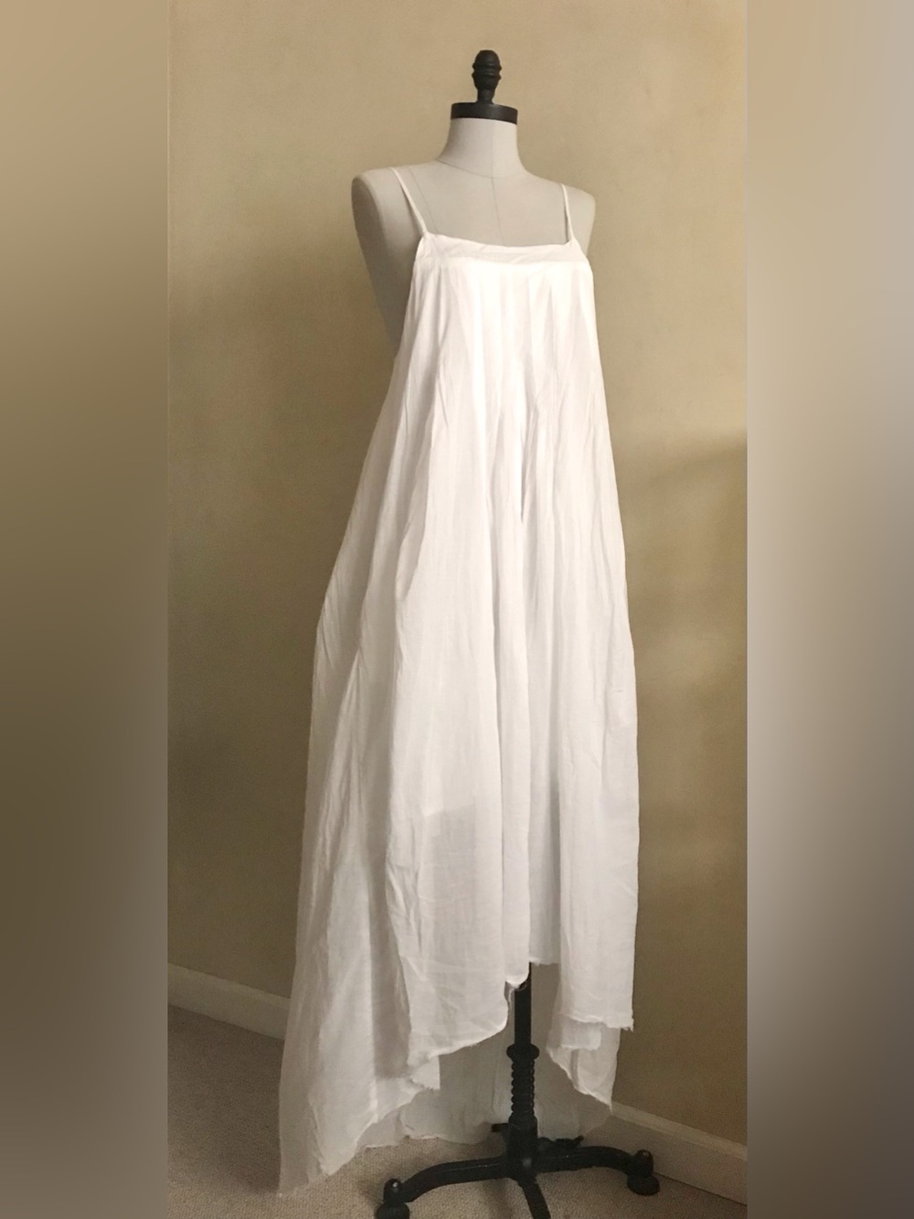 Flowy White Spaghetti Strap Maxi Dress